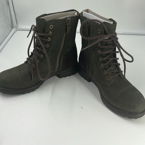 Ugg construction boots. Leather and suede. - Picture 3 of 5